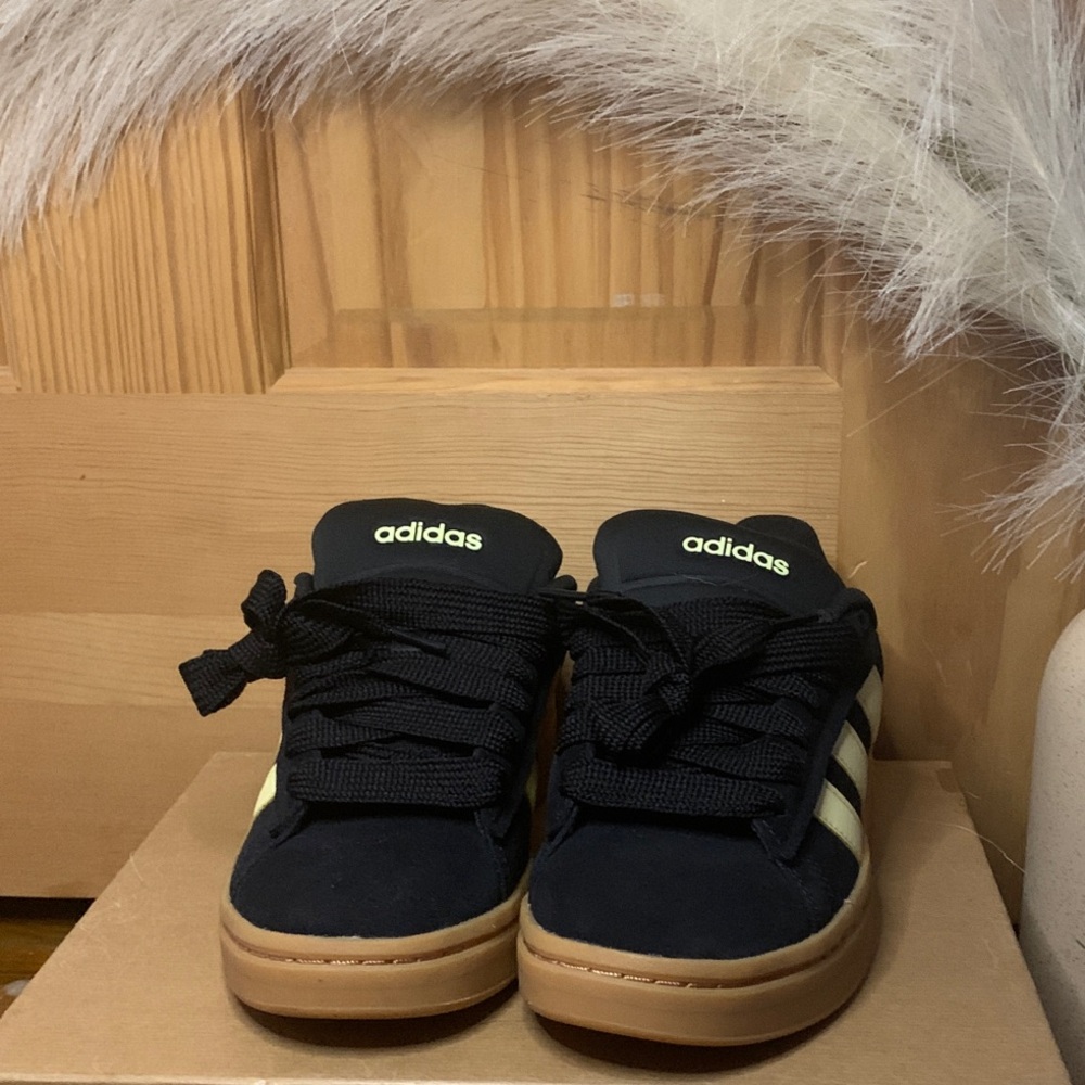 Adidas Campus